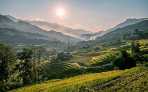 Hoàng hôn trên thung lũng ruộng bậc thang vùng núi Sapa